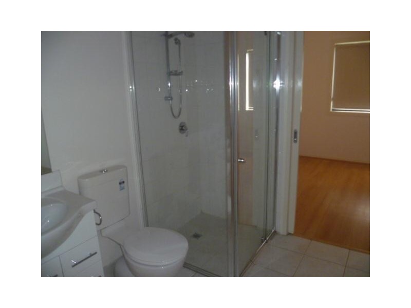 10/6 Kelly Street, Werribee VIC 3030