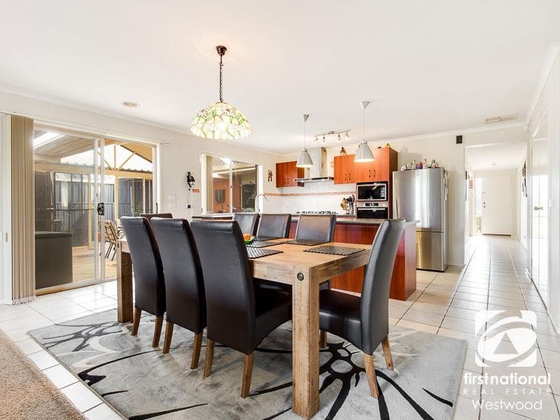 8 Burley Court, Wyndham Vale VIC 3024