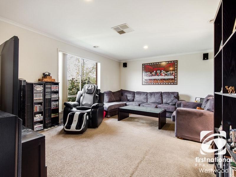 8 Burley Court, Wyndham Vale VIC 3024