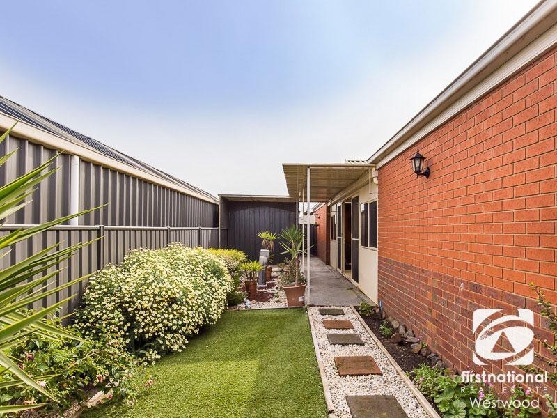 8 Burley Court, Wyndham Vale VIC 3024