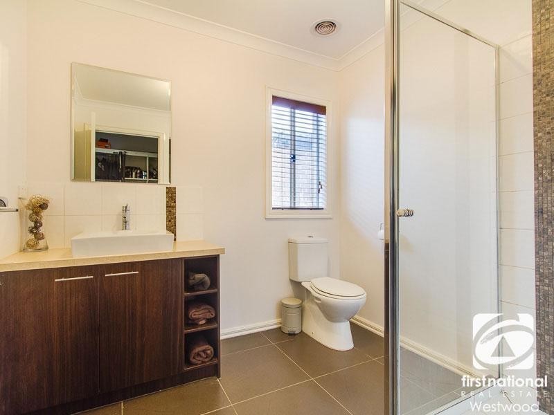 12 Edison Drive, Wyndham Vale VIC 3024