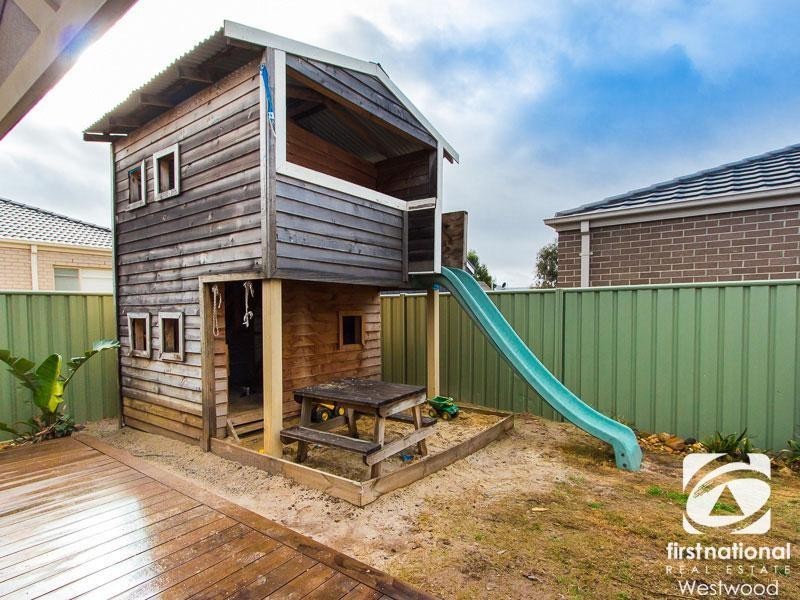 12 Edison Drive, Wyndham Vale VIC 3024