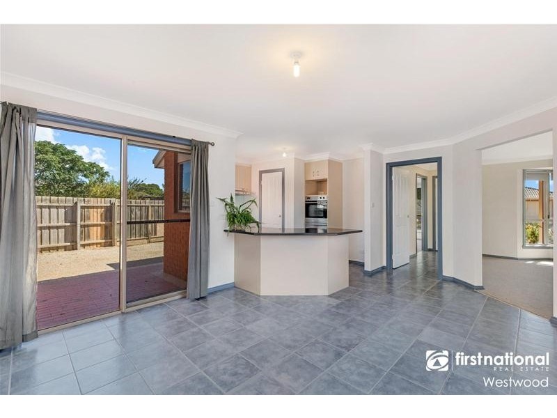 22 Cootamundra Court, Werribee VIC 3030