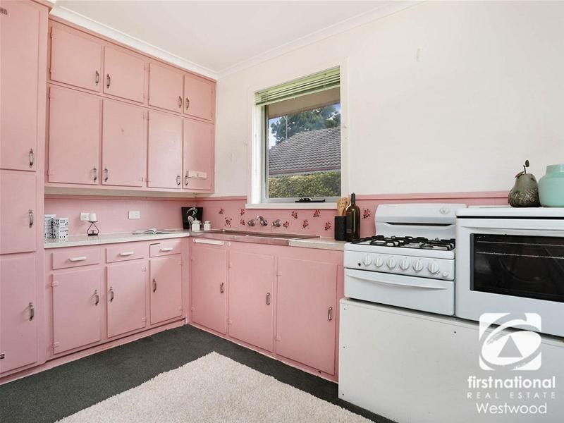 15 Willow Street, Werribee VIC 3030