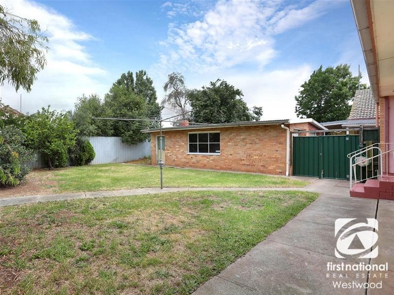 15 Willow Street, Werribee VIC 3030