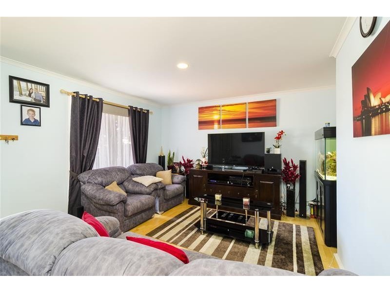 83 Flemington Crescent, Werribee VIC 3030