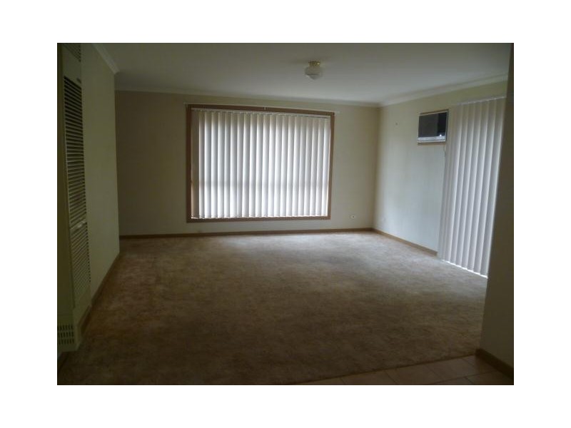 13 Kevington Street, Werribee VIC 3030