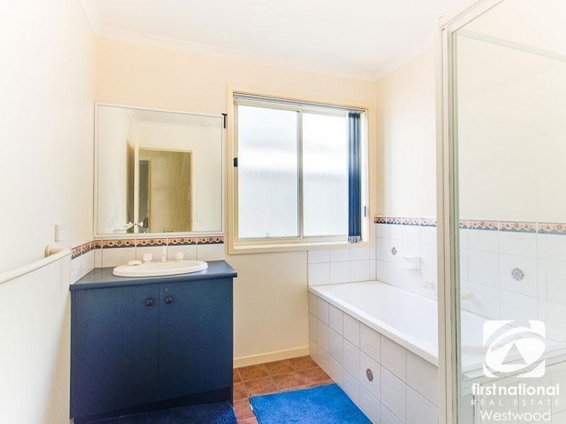 13 Stella Way, Hoppers Crossing VIC 3029