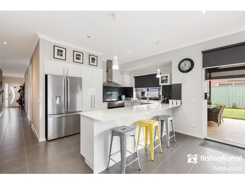 65 Farm Road, Werribee VIC 3030