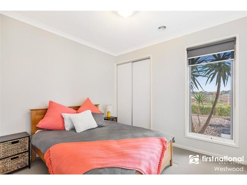 65 Farm Road, Werribee VIC 3030