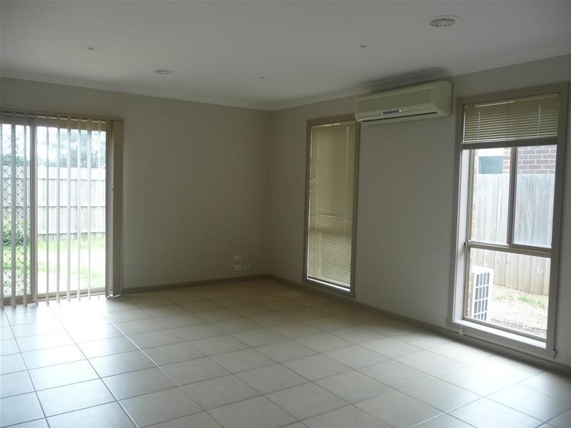 37 Georgia Crescent, Werribee VIC 3030