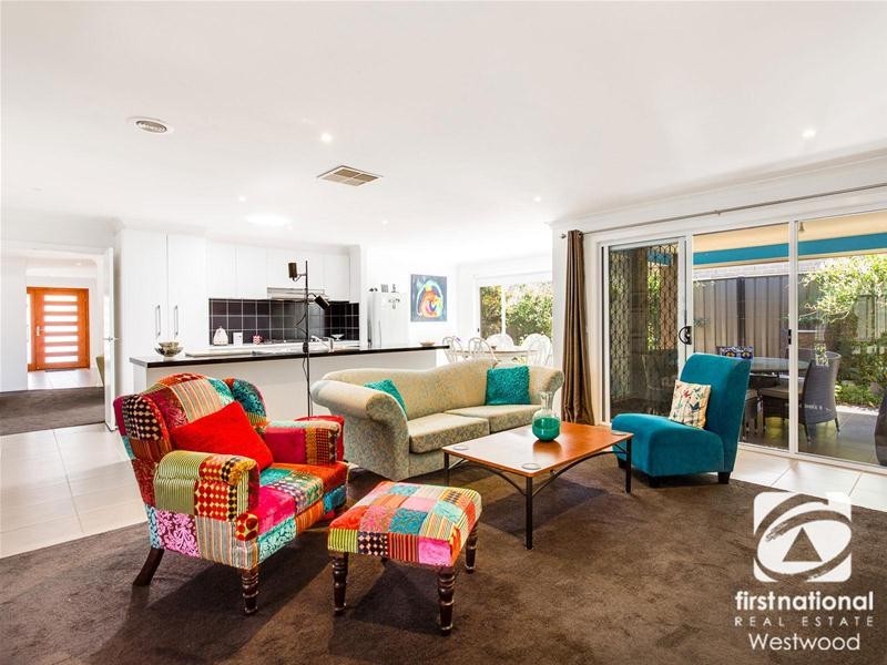 37 Villiers Drive, Point Cook VIC 3030