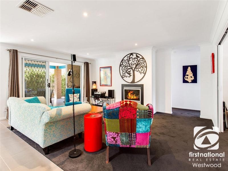 37 Villiers Drive, Point Cook VIC 3030