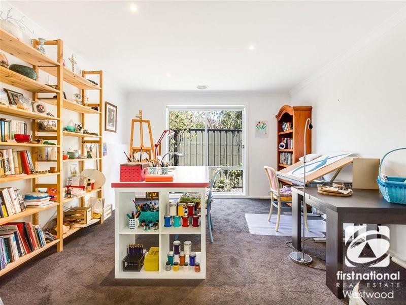 37 Villiers Drive, Point Cook VIC 3030