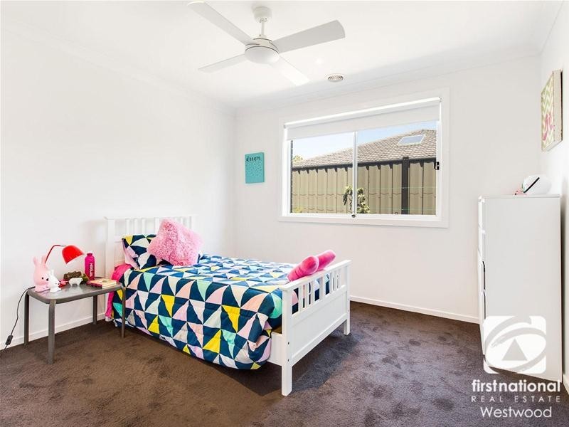 37 Villiers Drive, Point Cook VIC 3030