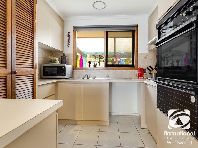 2 Hotham Crescent, Hoppers Crossing VIC 3029