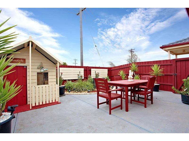 1/1 Gentzen Drive, Wyndham Vale VIC 3024