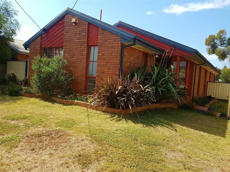 282 Greaves Street, Werribee VIC 3030