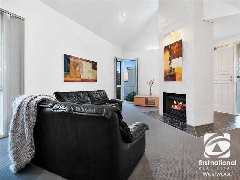 78 Westleigh Drive, Werribee VIC 3030