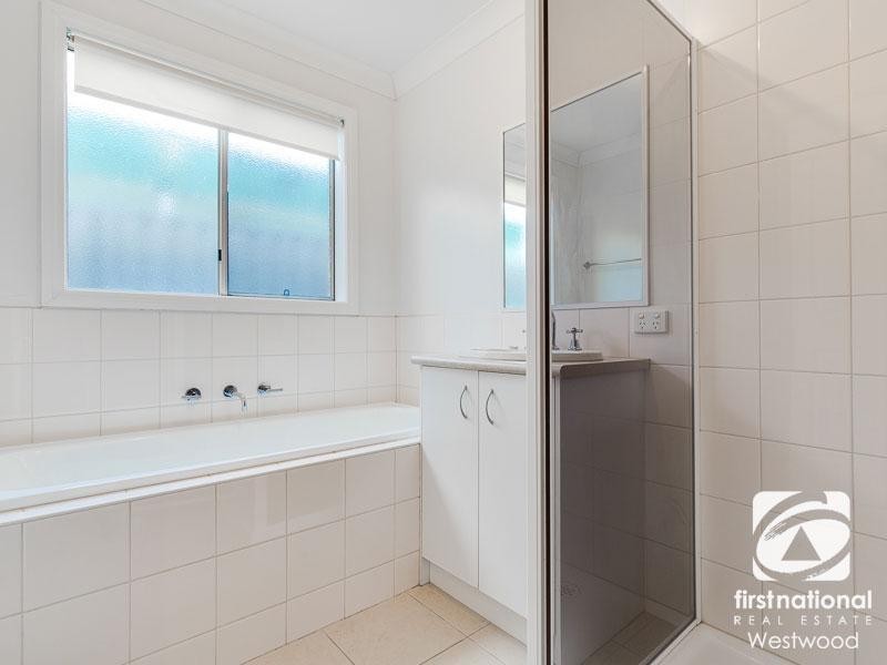 13 Mundi Crescent, Wyndham Vale VIC 3024