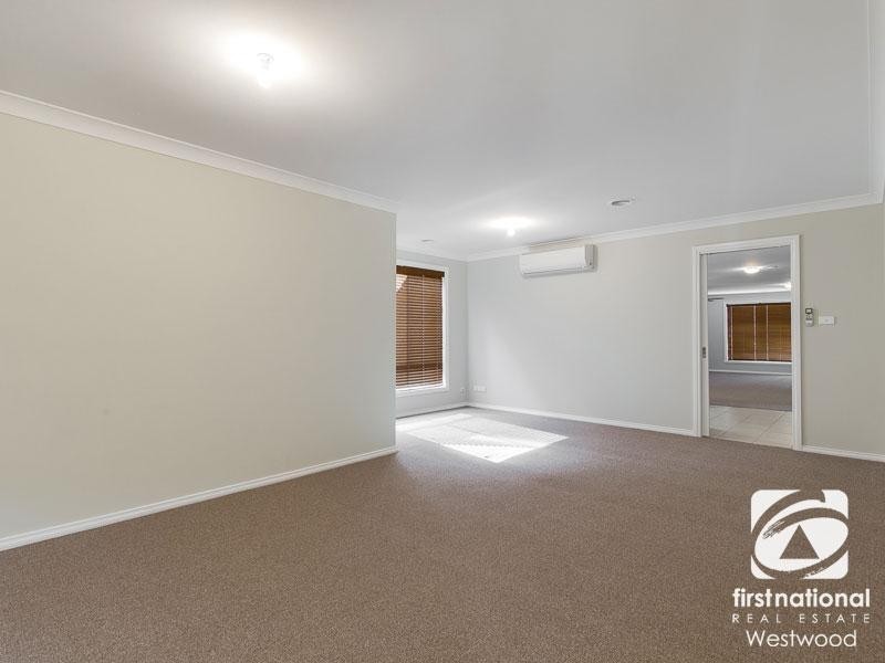 13 Mundi Crescent, Wyndham Vale VIC 3024