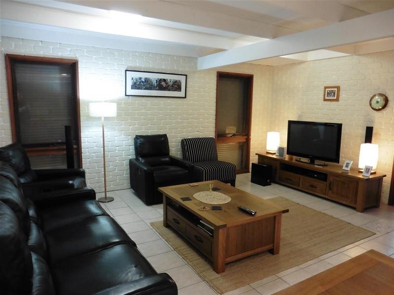 15 Greens Road, Wyndham Vale VIC 3024