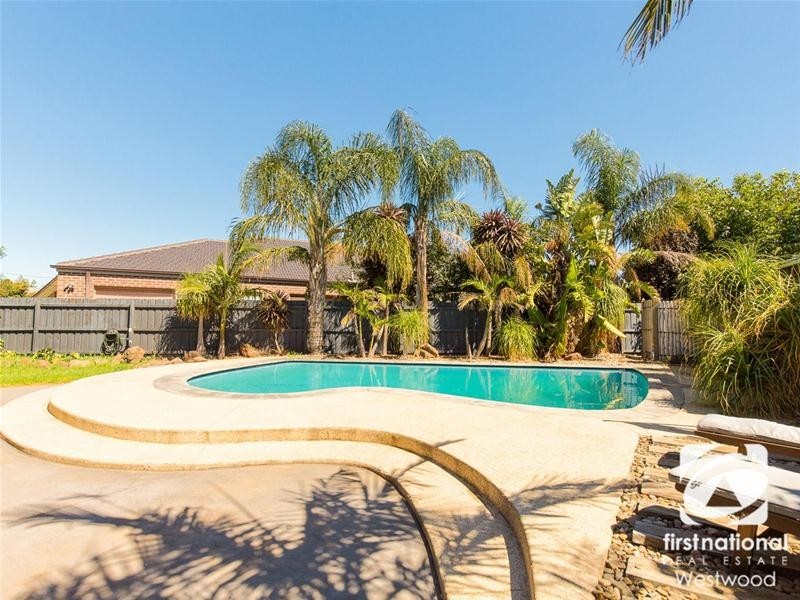 5 Joan Court, Werribee VIC 3030