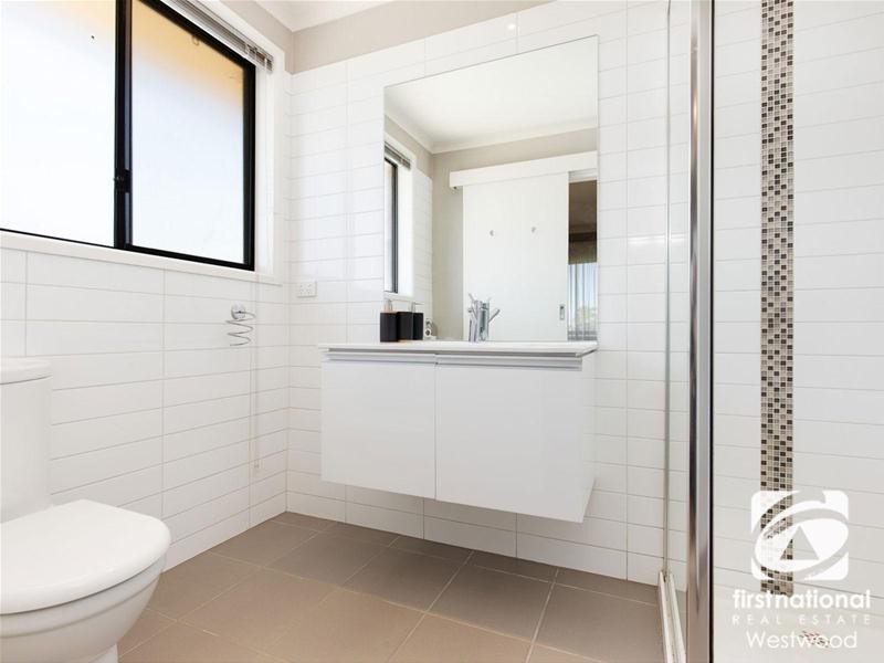 5 Joan Court, Werribee VIC 3030