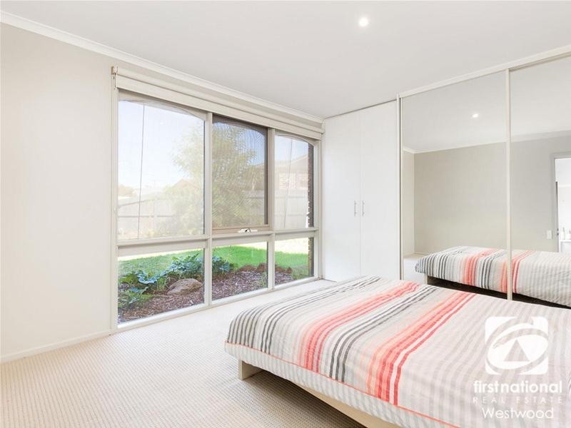 5 Joan Court, Werribee VIC 3030