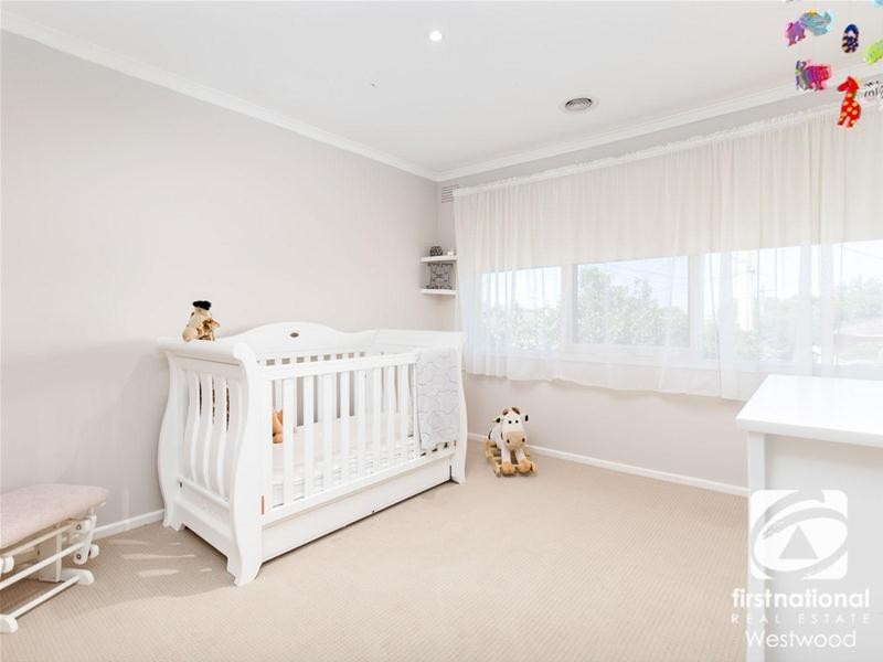 5 Joan Court, Werribee VIC 3030