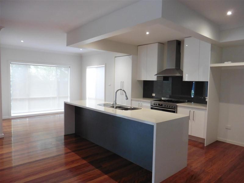 18 Yankos Drive, Werribee VIC 3030