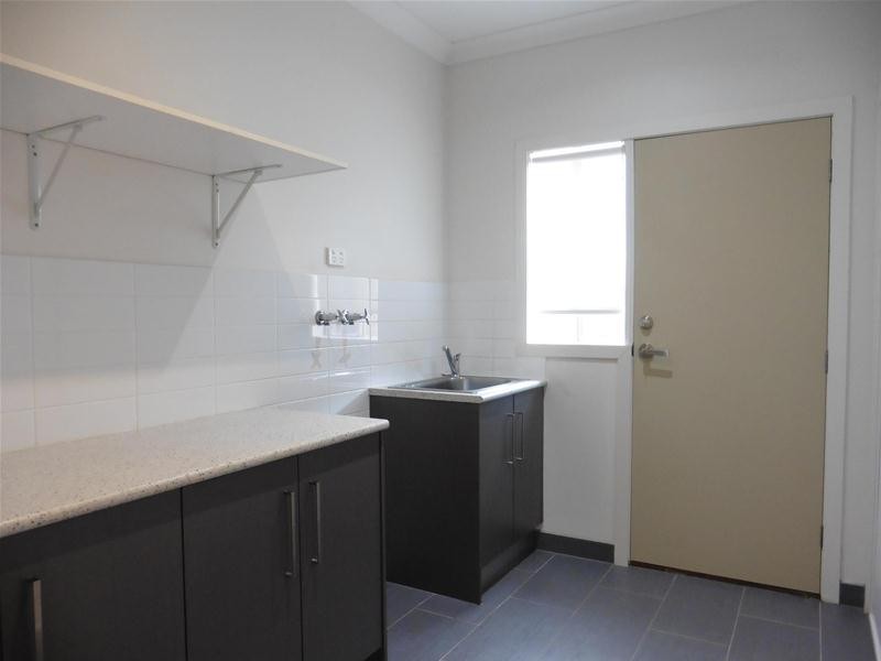 18 Yankos Drive, Werribee VIC 3030