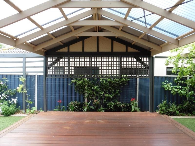 18 Yankos Drive, Werribee VIC 3030