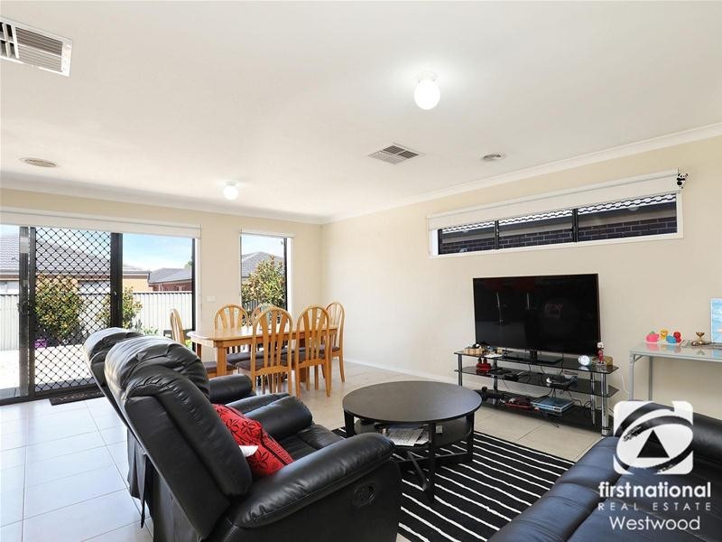 38 Weavers Street, Wyndham Vale VIC 3024