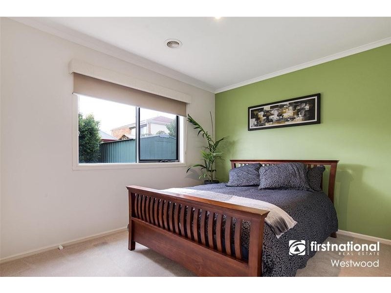 11 Kemerton Close, Point Cook VIC 3030