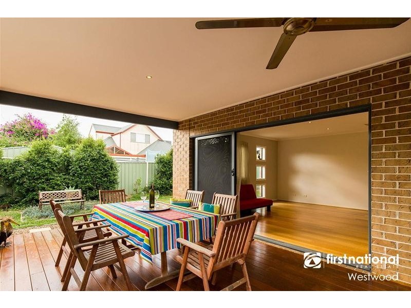 11 Kemerton Close, Point Cook VIC 3030