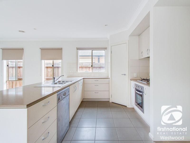 21 Morgan Crescent, Werribee VIC 3030