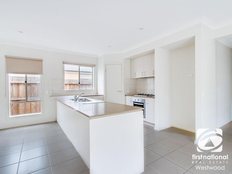 21 Morgan Crescent, Werribee VIC 3030