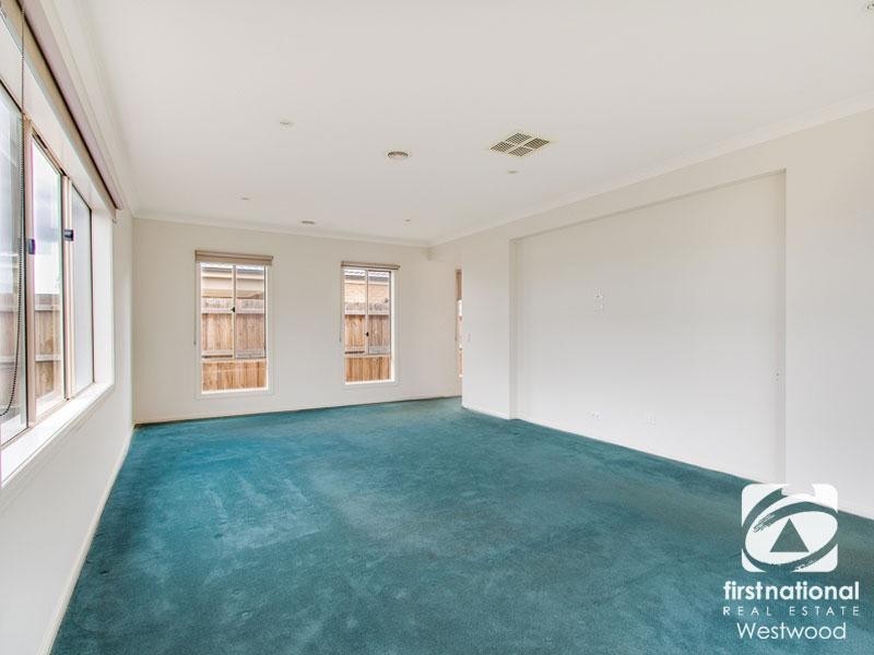 21 Morgan Crescent, Werribee VIC 3030