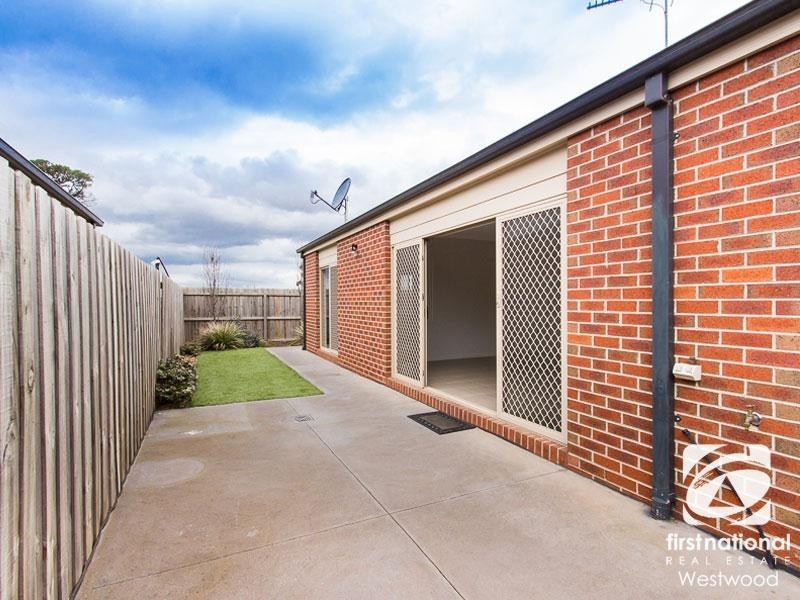 21 Morgan Crescent, Werribee VIC 3030
