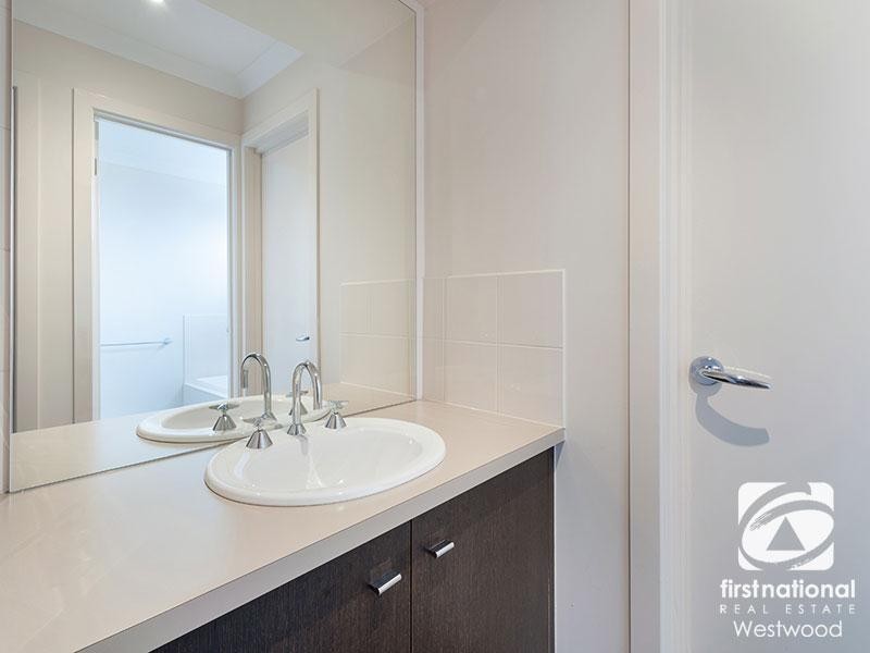 20 Chesterton Avenue, Tarneit VIC 3029