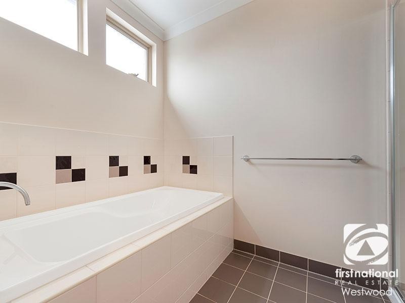 20 Chesterton Avenue, Tarneit VIC 3029