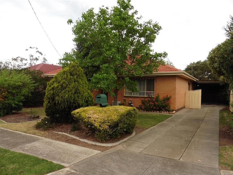 19 Greens Road, Wyndham Vale VIC 3024