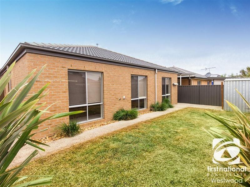 7 Brockwell Crescent, Wyndham Vale VIC 3024