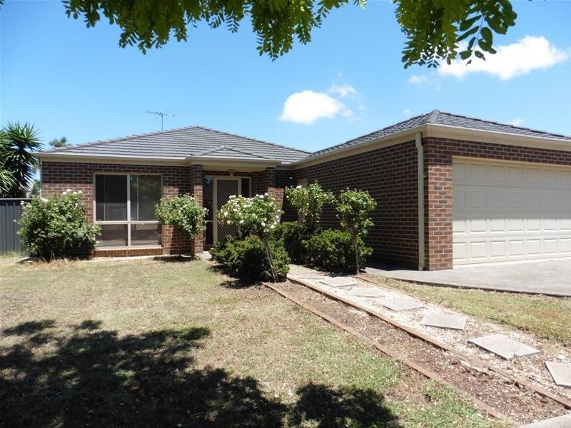 10 Maclarens Close, Wyndham Vale VIC 3024