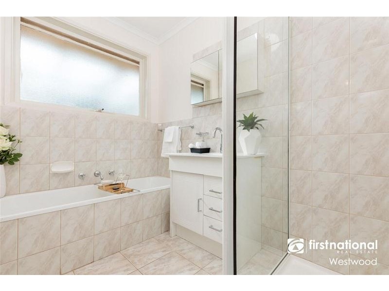 23 Manorvale Parade, Werribee VIC 3030