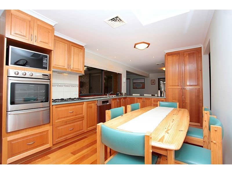 7 Loddon Court, Werribee VIC 3030