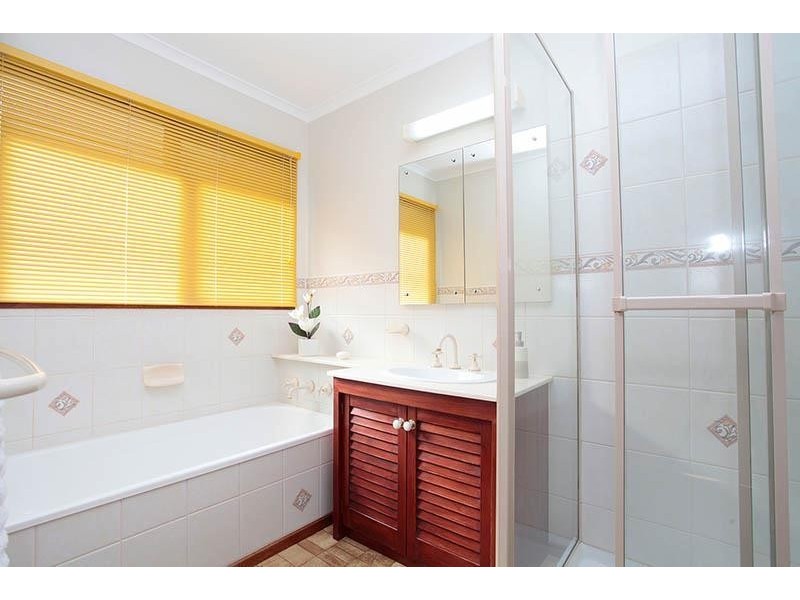 7 Loddon Court, Werribee VIC 3030