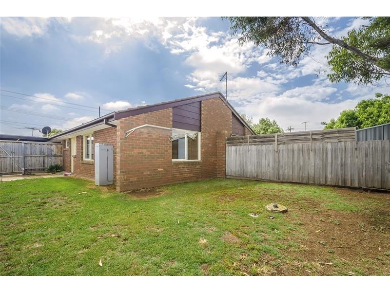 2/37 Rowes Road, Werribee VIC 3030