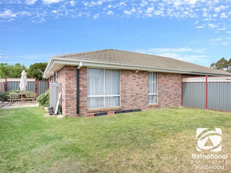 2/38 Julier Crescent, Hoppers Crossing VIC 3029